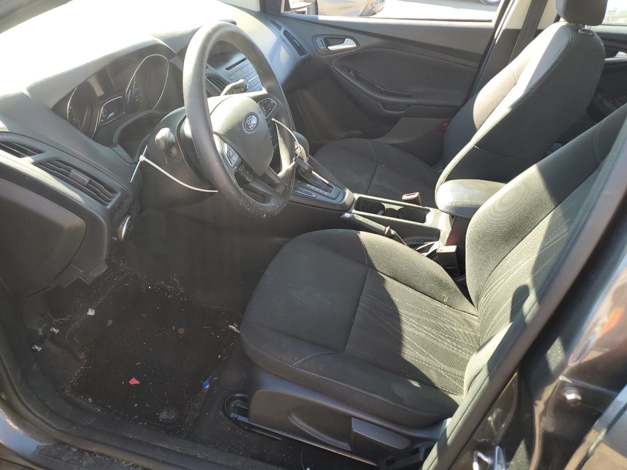 2017 Ford Focus Se VIN: 1FADP3F20HL300564 Lot: 90987365