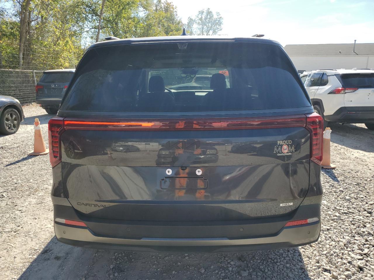 2025 Kia Carnival Sx VIN: KNDNE5KA2S6070545 Lot: 81946475