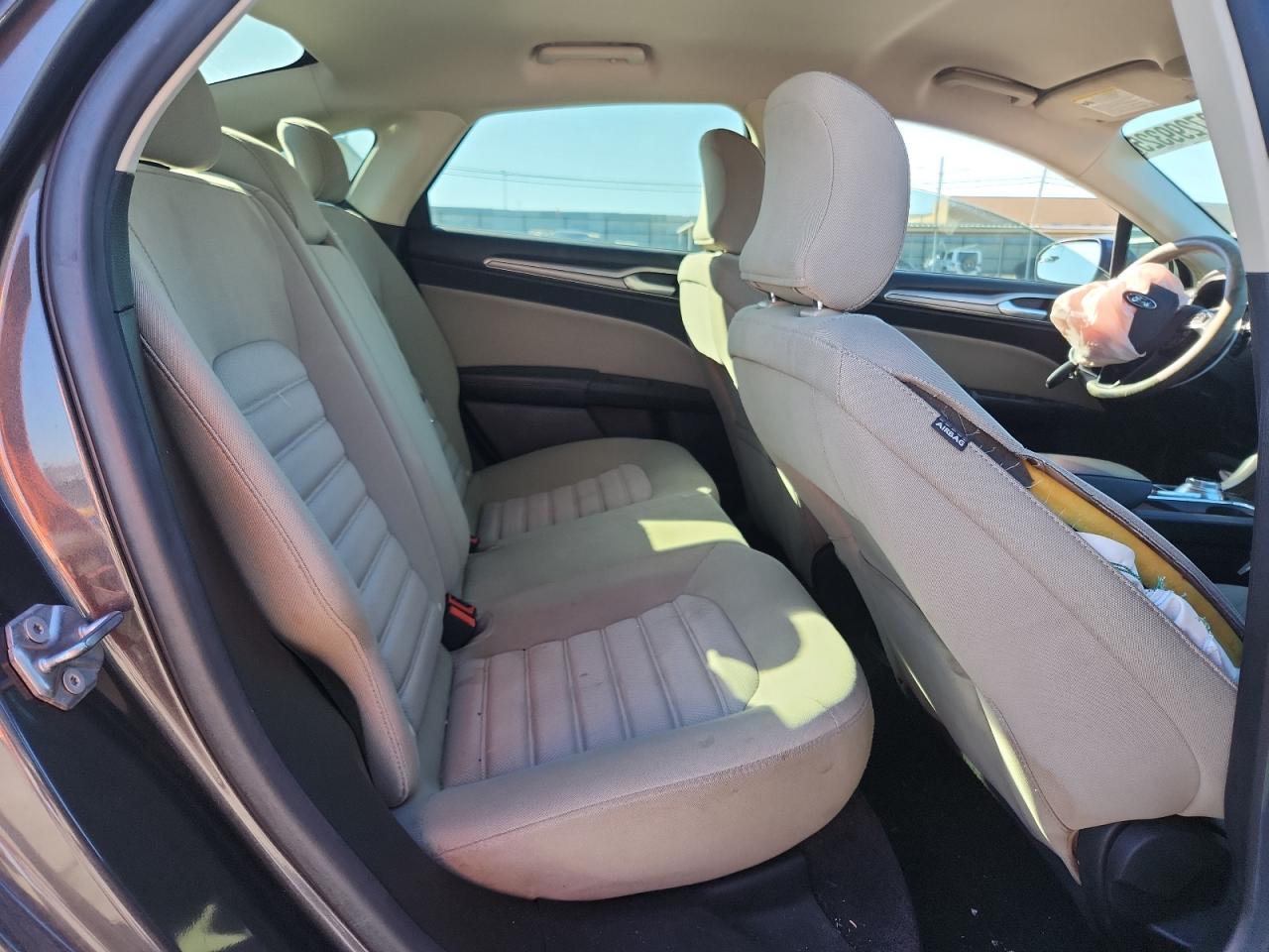 2017 Ford Fusion S VIN: 3FA6P0G79HR140672 Lot: 87299325