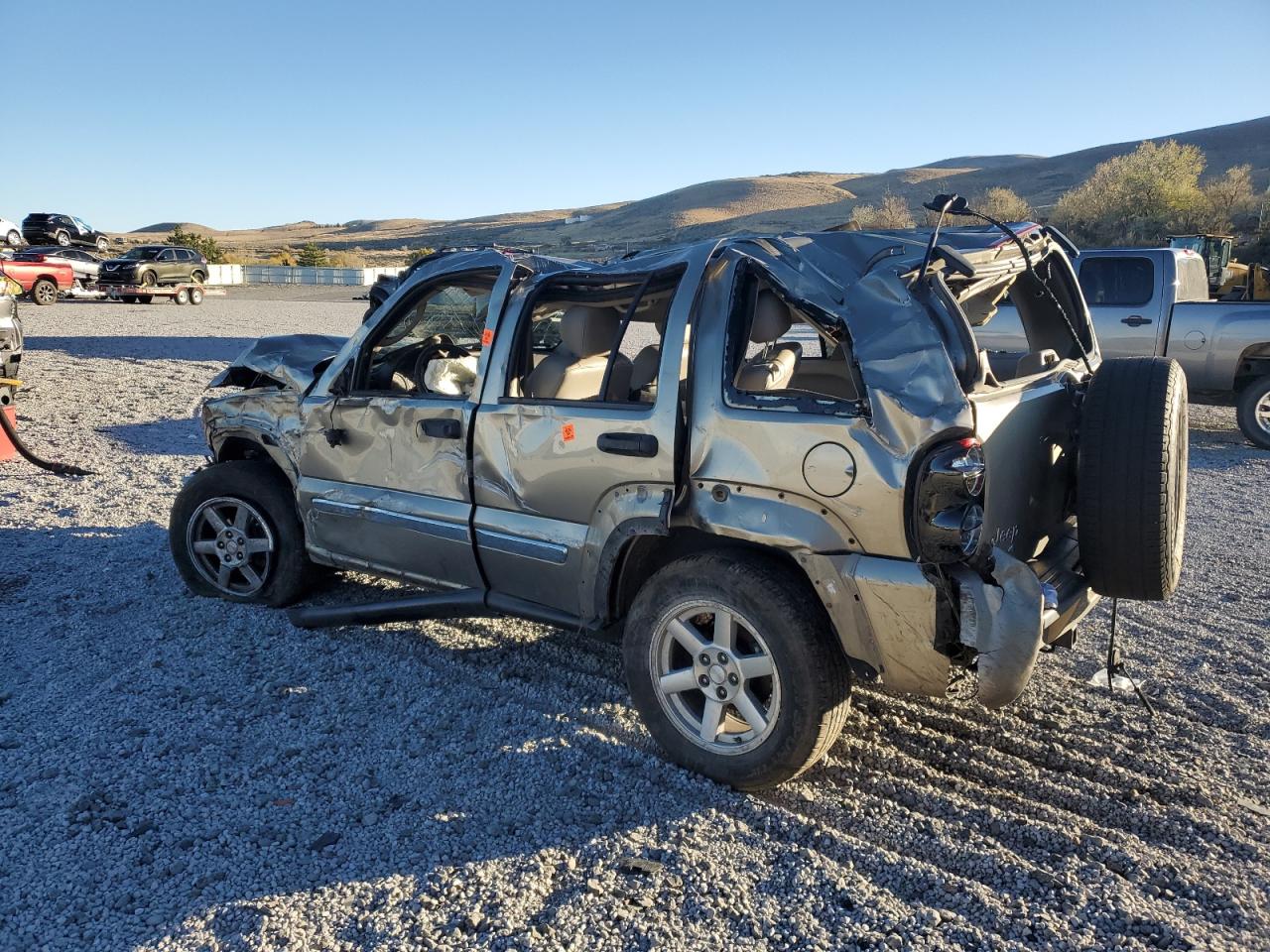 2006 Jeep Liberty Limited beige null gas 1J4GL58K26W262191 photo #3