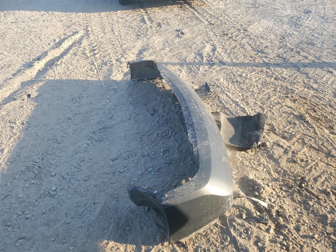 2018 Chevrolet Equinox Premier VIN: 2GNAXVEV0J6224340 Lot: 82177225