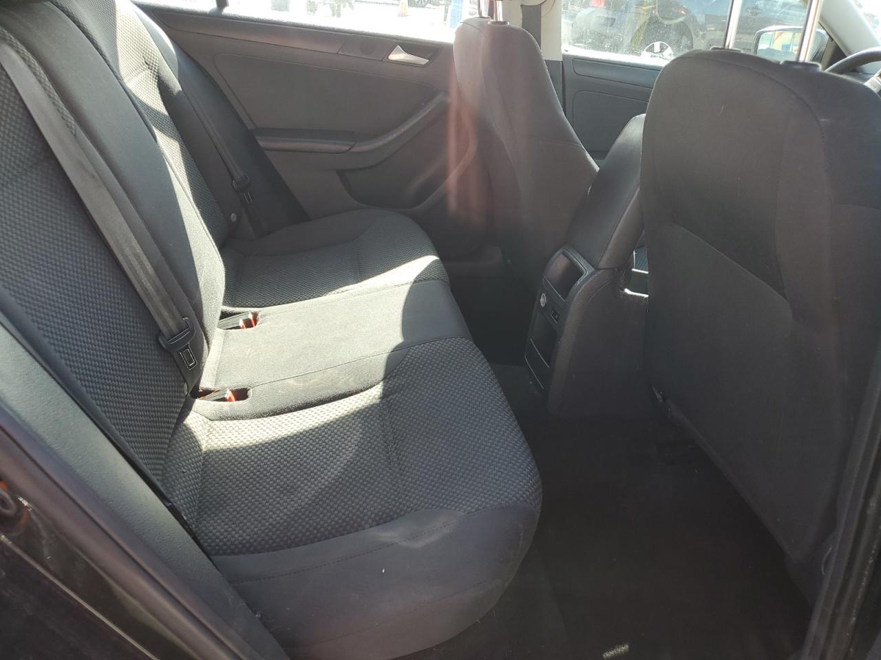 2014 Volkswagen Jetta Base VIN: 3VW2K7AJ1EM383855 Lot: 84776735