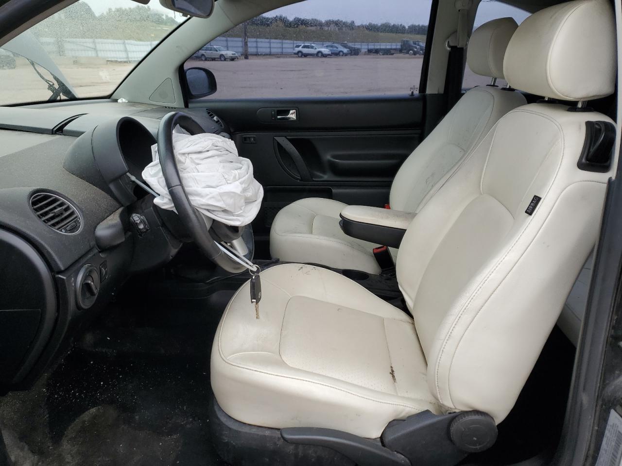 2010 Volkswagen New Beetle VIN: 3VWRW3AG2AM022855 Lot: 84819345