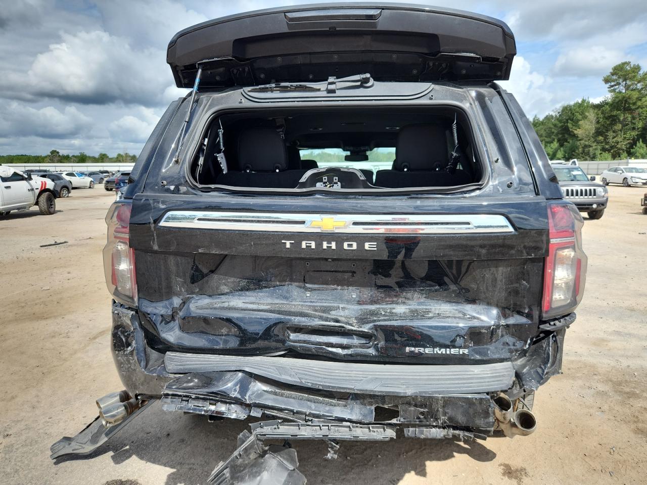2024 Chevrolet Tahoe K1500 Premier VIN: 1GNSKSKD0RR324189 Lot: 82344625