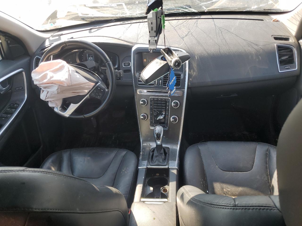 2015 Volvo Xc60 T5 Premier VIN: YV440MDK9F2717253 Lot: 82492455