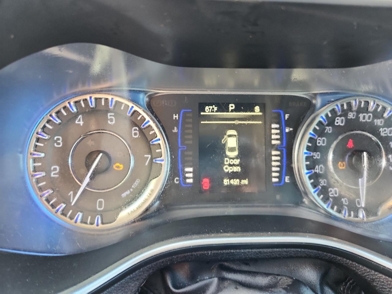 2015 Chrysler 200 Limited VIN: 1C3CCCABXFN667759 Lot: 82183855