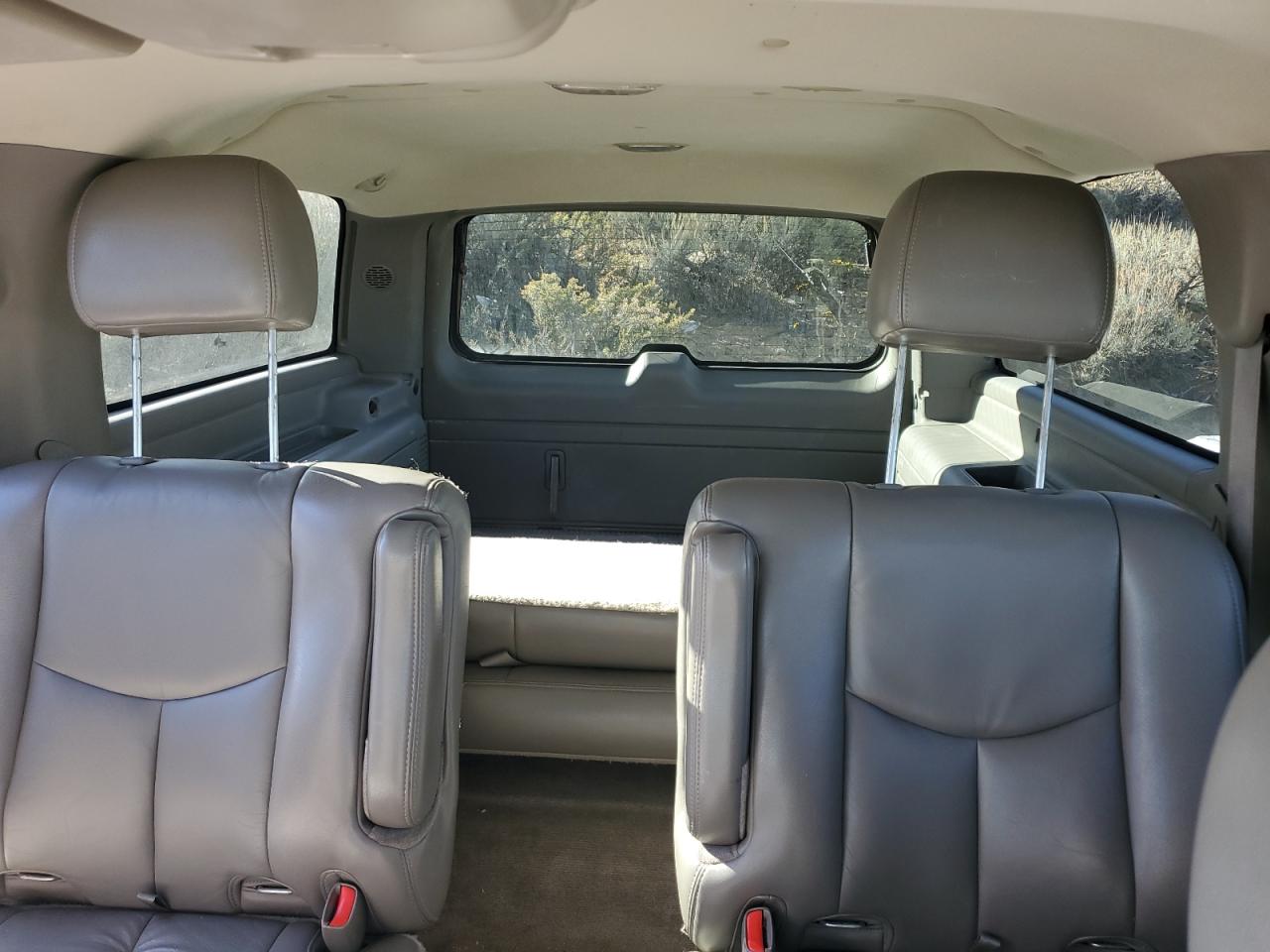 2006 GMC Yukon Xl C1500 VIN: 1GKEC16Z06J111356 Lot: 90727325