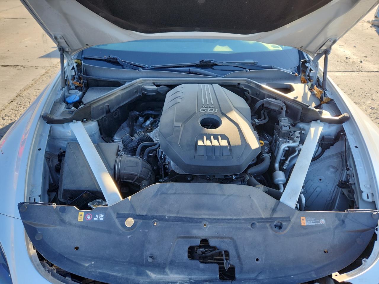 2018 Kia Stinger Premium VIN: KNAE25LAXJ6015375 Lot: 91019205