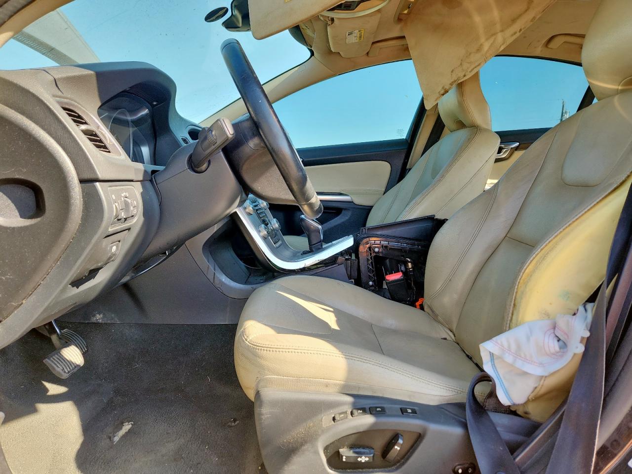 2017 Volvo S60 VIN: YV126MFL8H2424214 Lot: 85933775