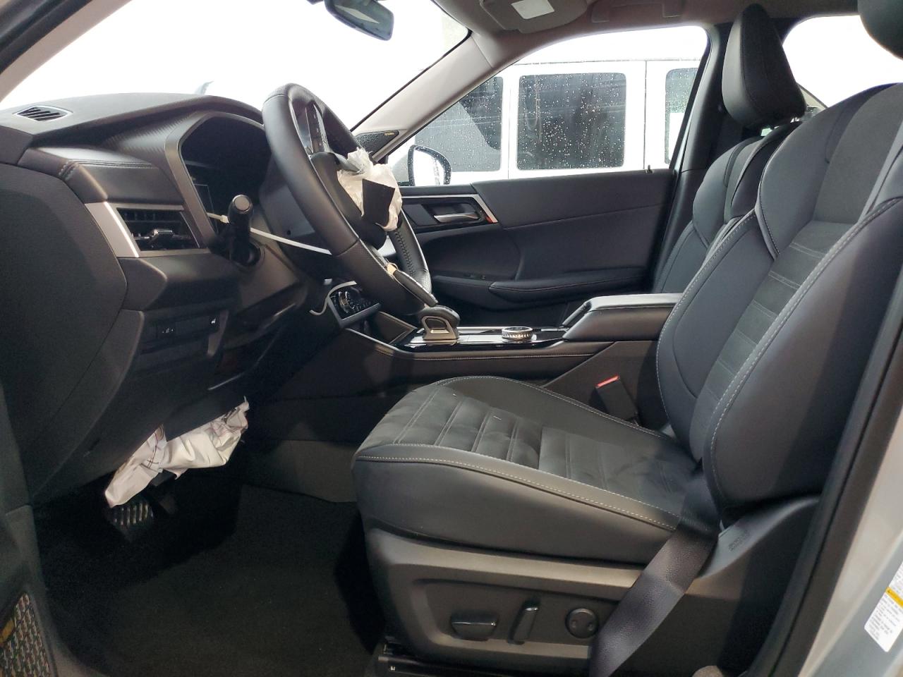 2025 Mitsubishi Outlander Se VIN: JA4J3VA82SZ011362 Lot: 81945925