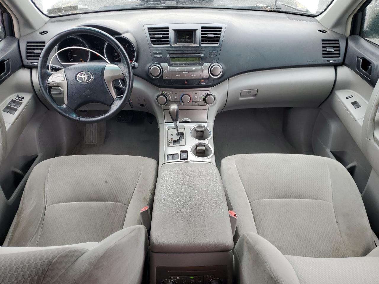 2010 Toyota Highlander VIN: 5TDBK3EH1AS040850 Lot: 82355895