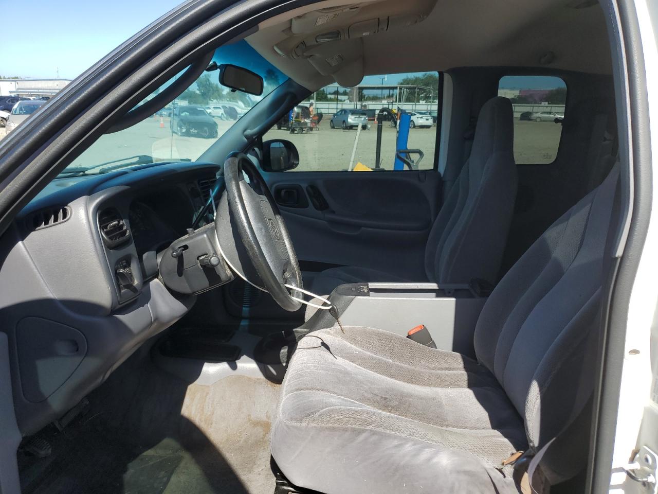 2000 Dodge Dakota VIN: 1B7GL22N5YS544651 Lot: 84993785