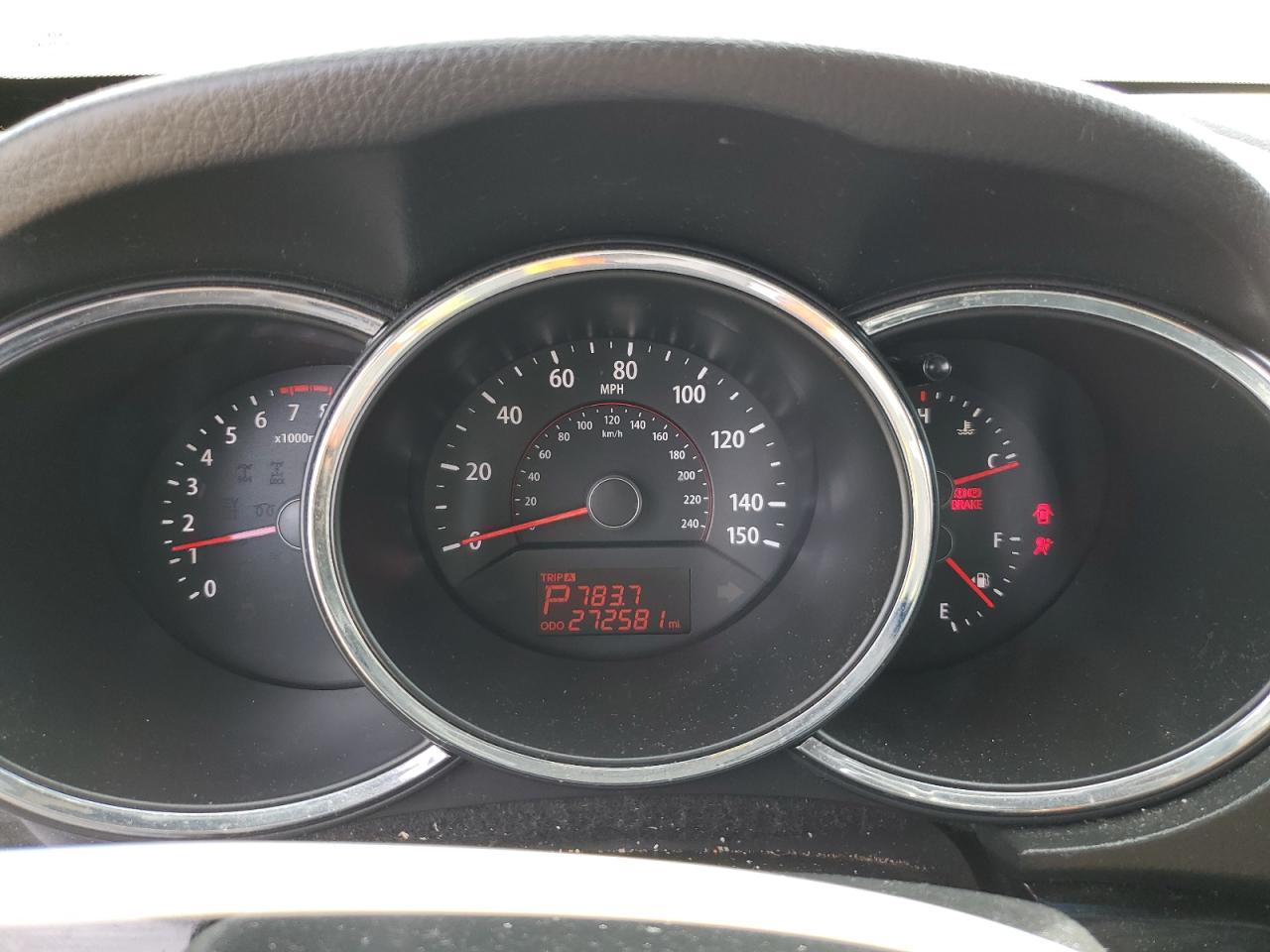 2011 Kia Sorento Base VIN: 5XYKTDA22BG106230 Lot: 82001005