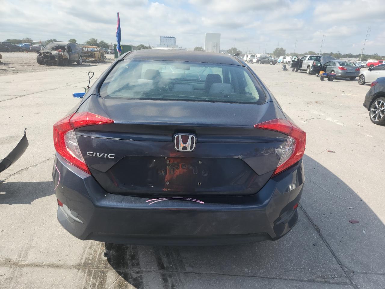 2018 Honda Civic Lx VIN: 19XFC2E57JE011216 Lot: 86103875