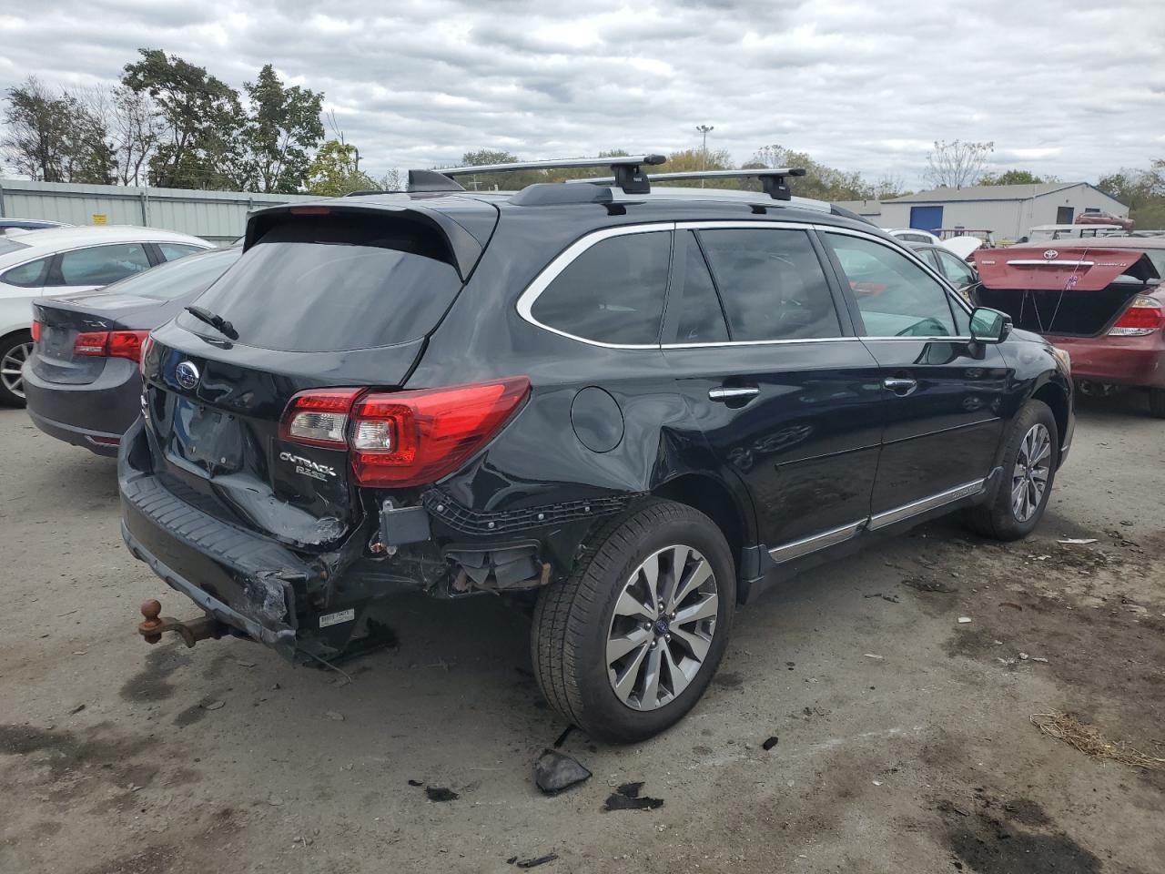 2017 Subaru Outback Touring VIN: 4S4BSATC1H3282296 Lot: 85474465