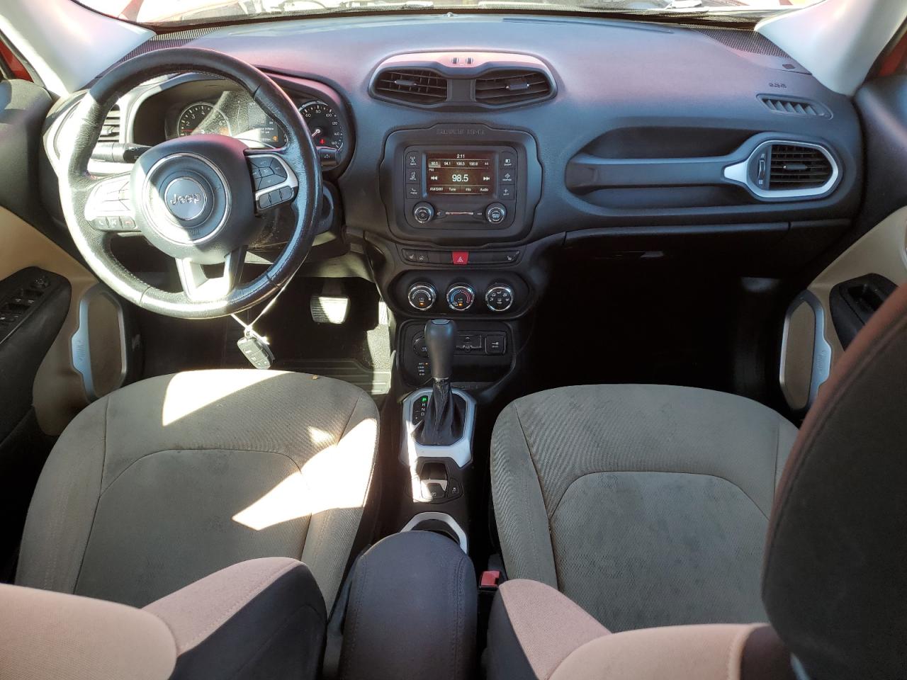 2015 Jeep Renegade Latitude VIN: ZACCJBBT0FPB64418 Lot: 84943825