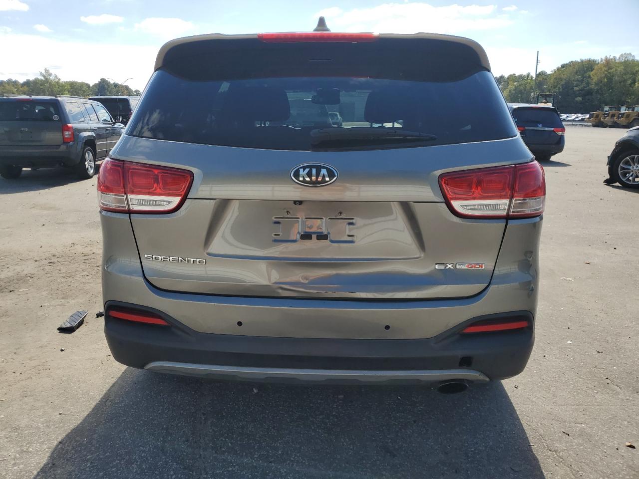 2016 Kia Sorento Ex VIN: 5XYPH4A10GG125851 Lot: 82376405
