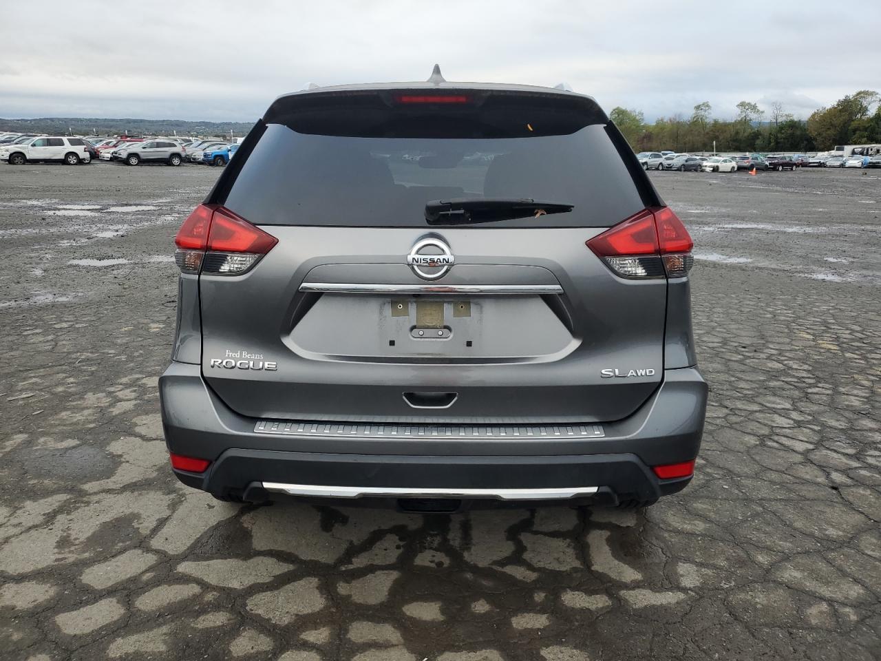 2018 Nissan Rogue S VIN: JN8AT2MVXJW328400 Lot: 86249265