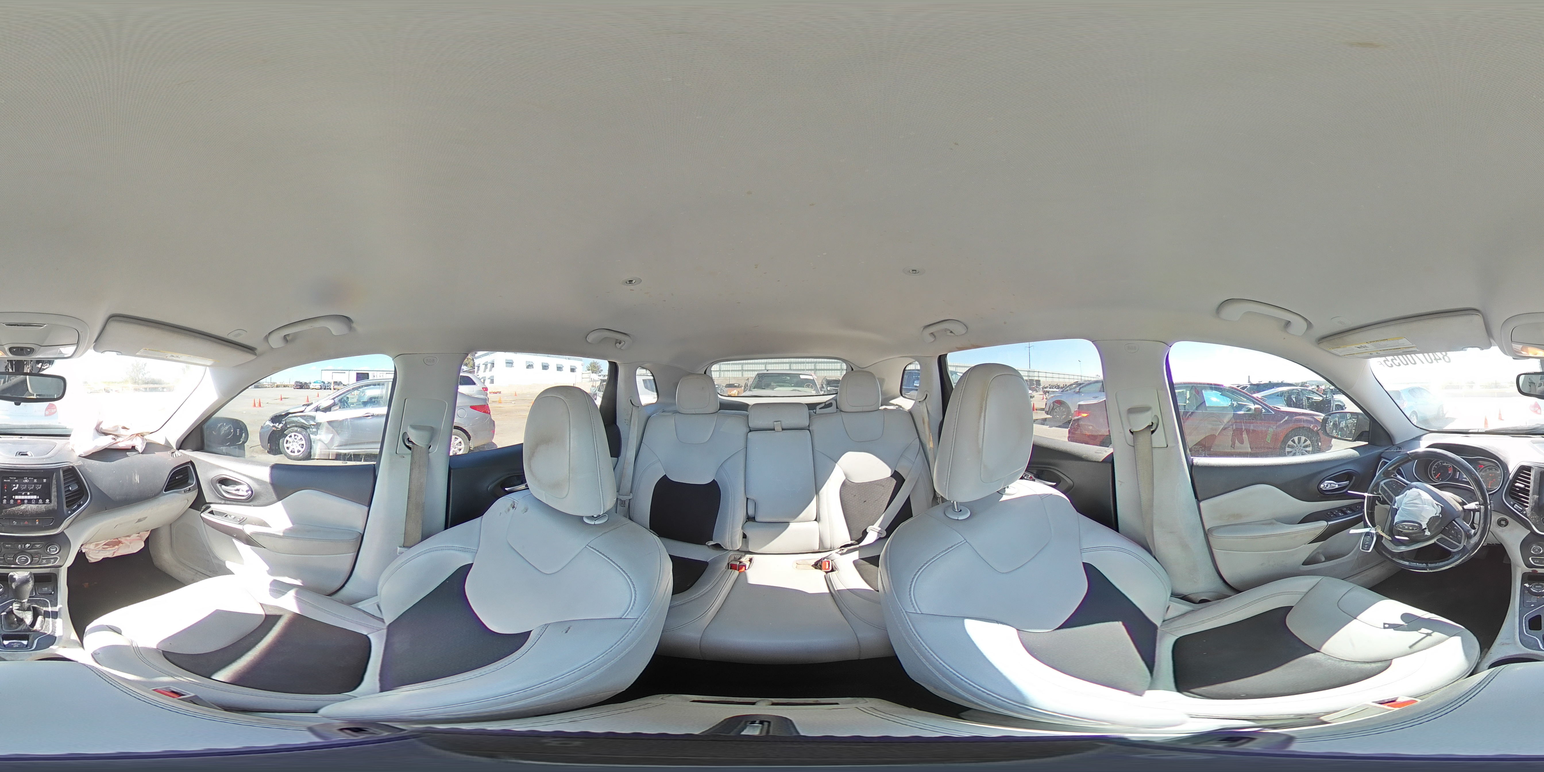 2021 Jeep Cherokee Latitude Plus VIN: 1C4PJMLB8MD118408 Lot: 84070055