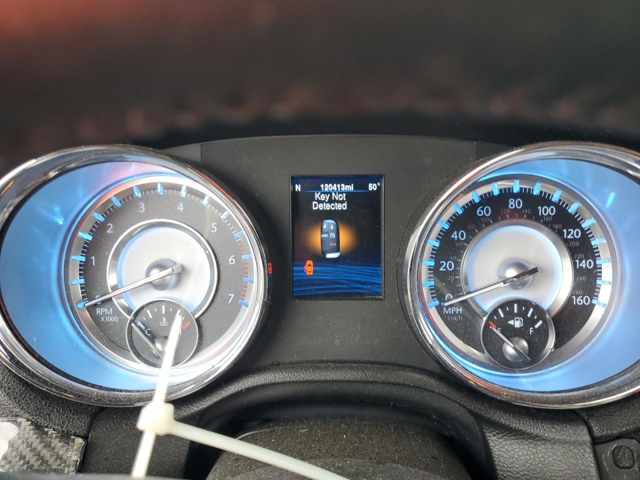 2013 Chrysler 300C VIN: 2C3CCAET1DH516886 Lot: 90394645