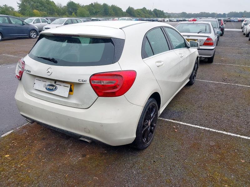 2014 MERCEDES-BENZ A200 BLUEEFFICIENCY SPORT 