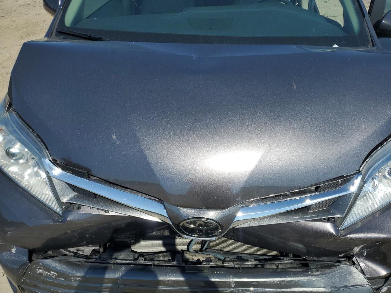 2020 Toyota Sienna Xle VIN: 5TDYZ3DC7LS054587 Lot: 84634565