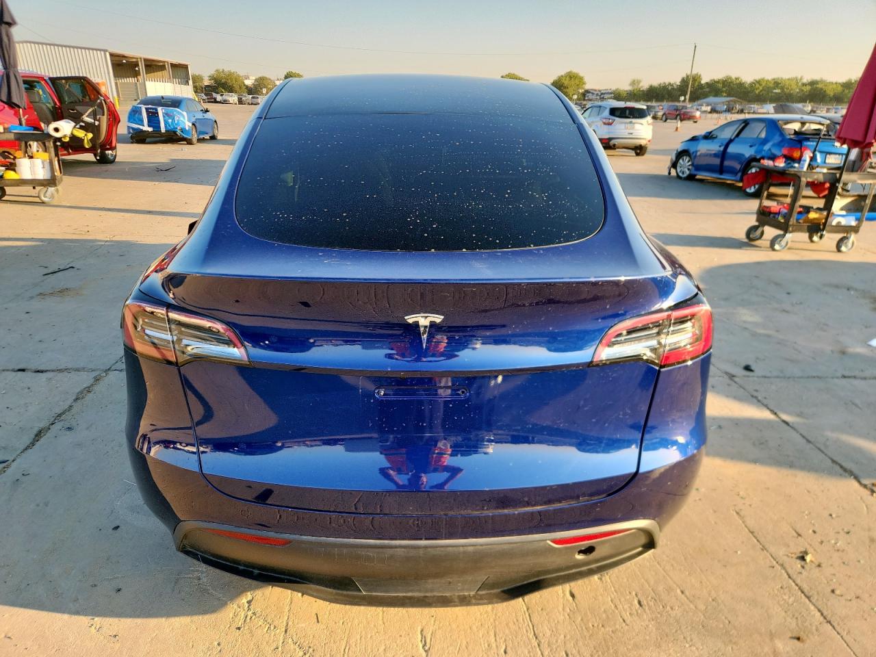 2024 Tesla Model Y VIN: 7SAYGDED4RA326724 Lot: 89837295