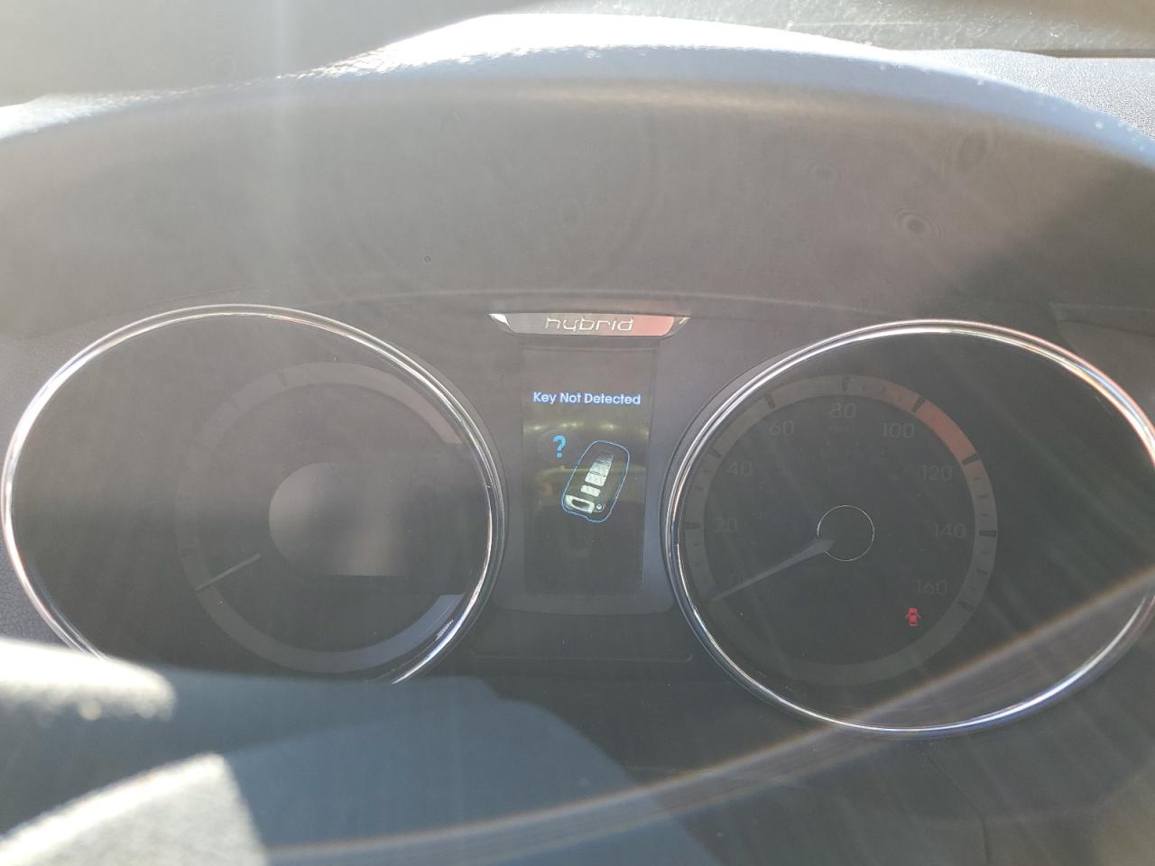 2013 Hyundai Sonata Hybrid VIN: KMHEC4A43DA099379 Lot: 82406355