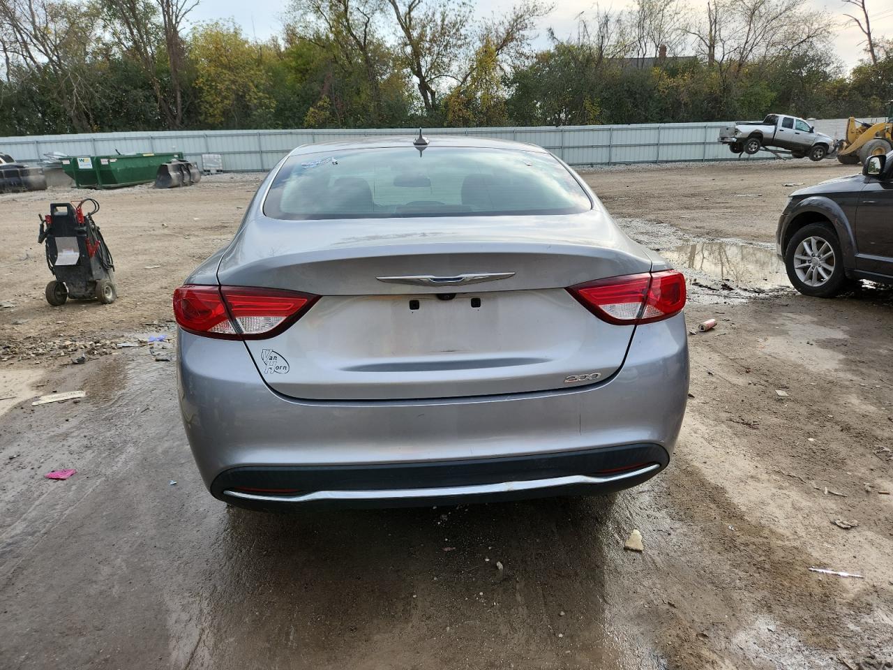 2015 Chrysler 200 Limited VIN: 1C3CCCAB7FN685345 Lot: 86116705