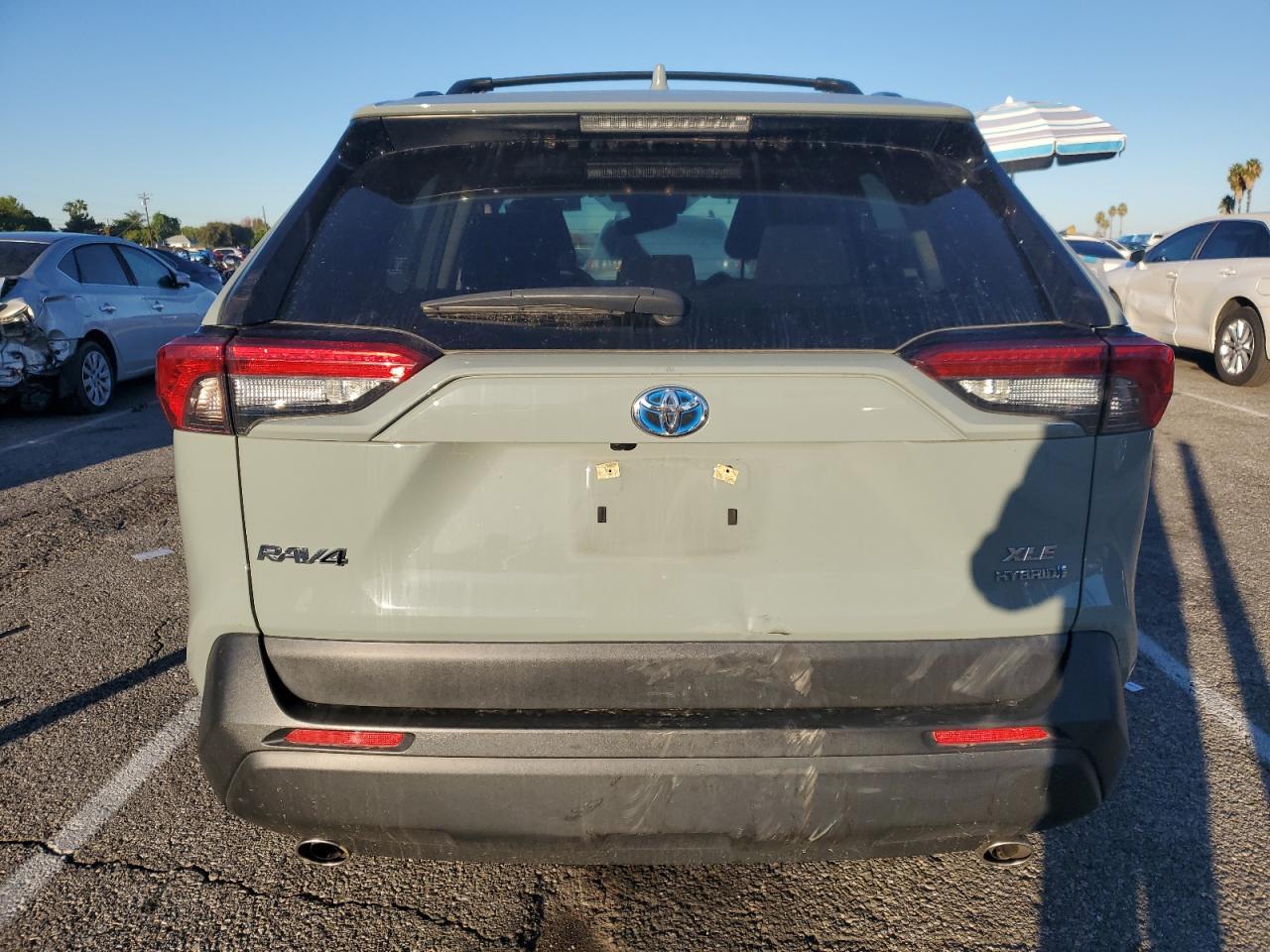 2021 Toyota Rav4 Xle VIN: JTMRWRFV1MD114097 Lot: 86817925