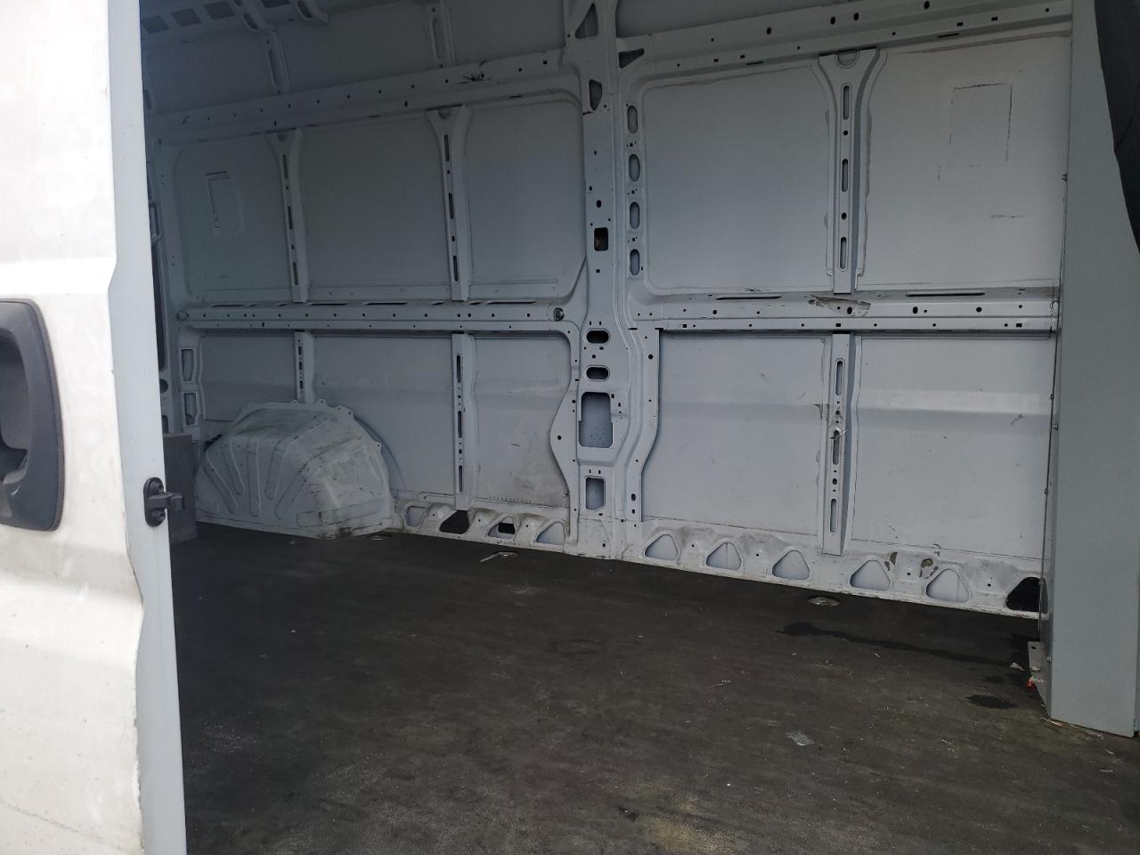 2021 Ram Promaster 2500 2500 High VIN: 3C6LRVDG6ME570290 Lot: 89841595