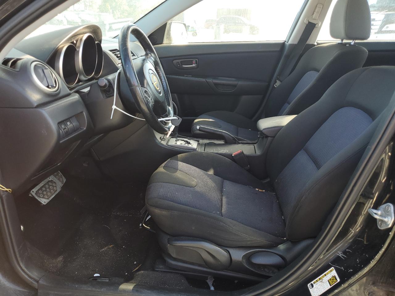 2007 Mazda 3 S VIN: JM1BK323371624519 Lot: 82682495