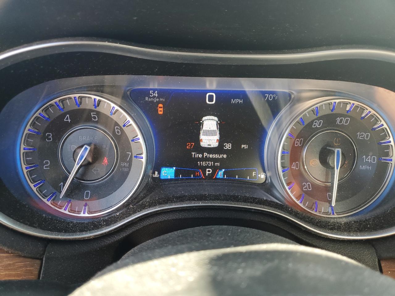 2015 Chrysler 300C Platinum VIN: 2C3CCASG8FH833168 Lot: 85197575