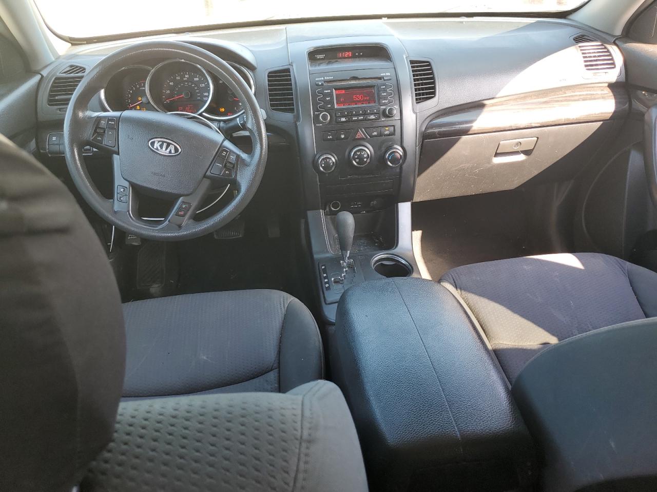 2012 Kia Sorento Base VIN: 5XYKT4A29CG230111 Lot: 84995555