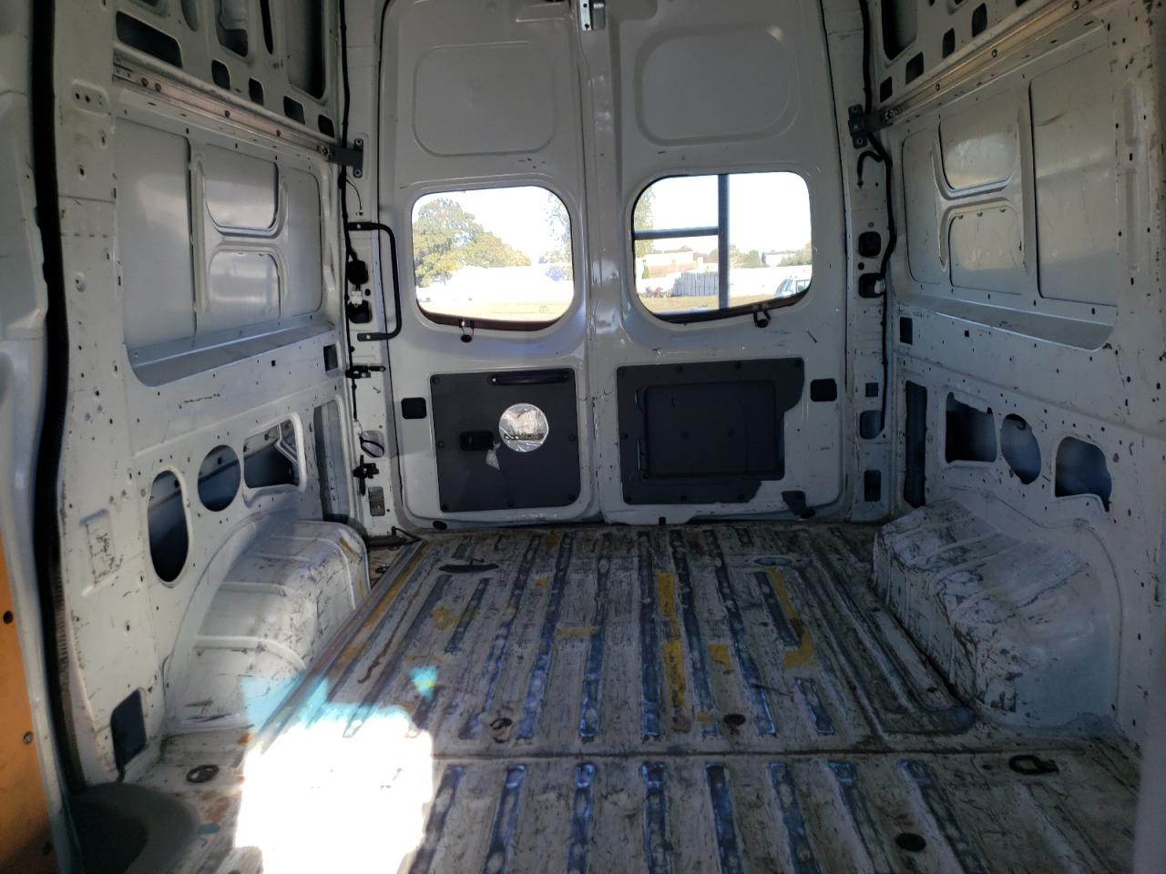 2017 Nissan Nv 2500 S VIN: 1N6BF0LY9HN810831 Lot: 85495015