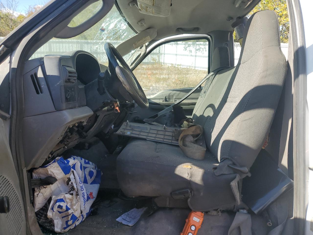 2005 Ford F450 Super Duty VIN: 1FDXF46P65EA69841 Lot: 89875865