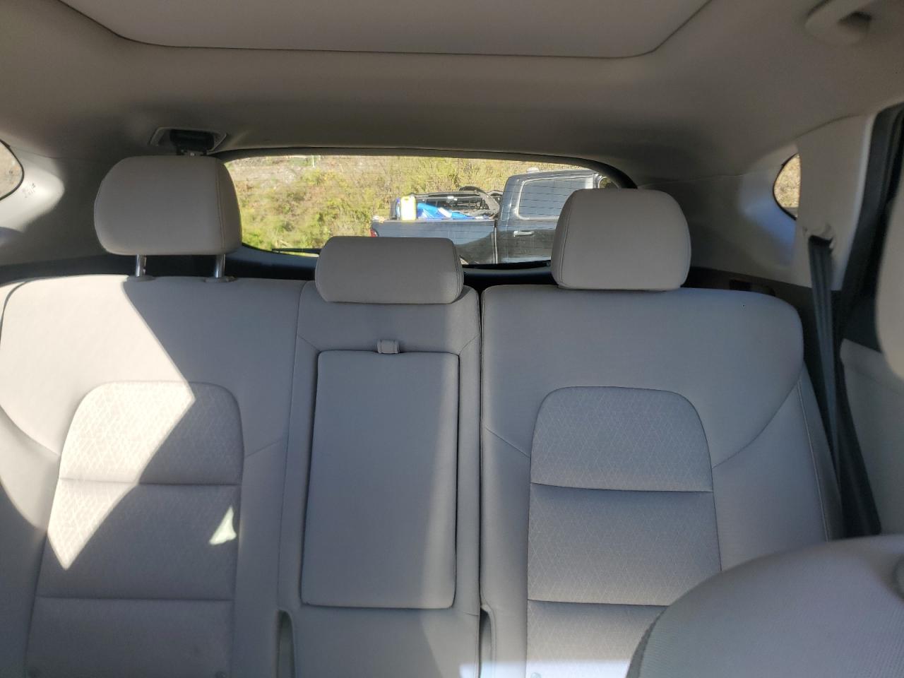 2018 Hyundai Tucson Value VIN: KM8J3CA21JU657103 Lot: 85363745