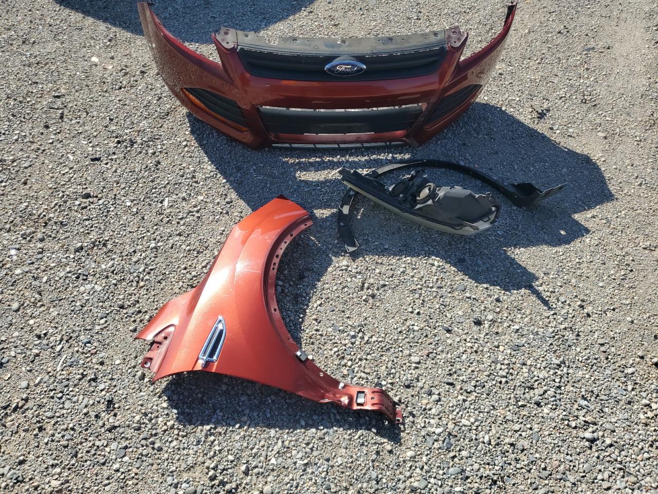 2014 Ford Escape S VIN: 1FMCU0F7XEUD17947 Lot: 82287585