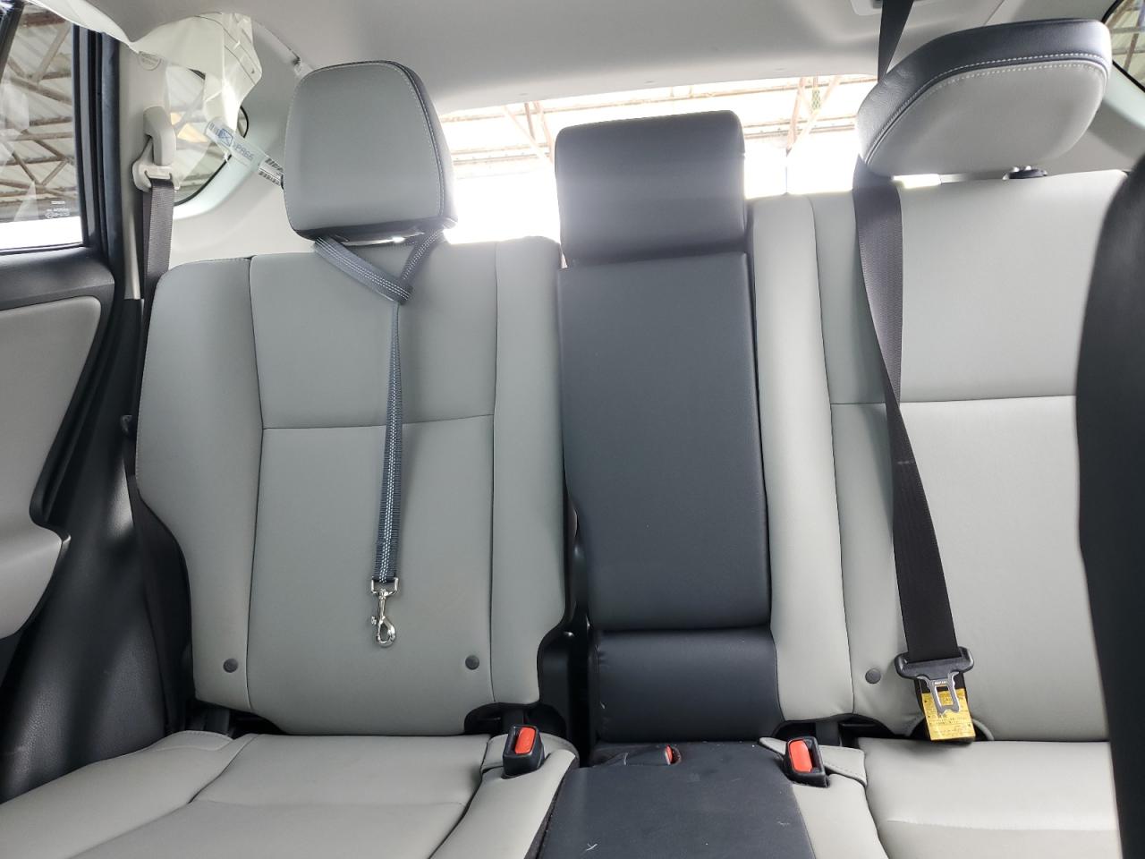 2017 Toyota Rav4 Limited VIN: JTMYFREV8HJ144122 Lot: 82336435