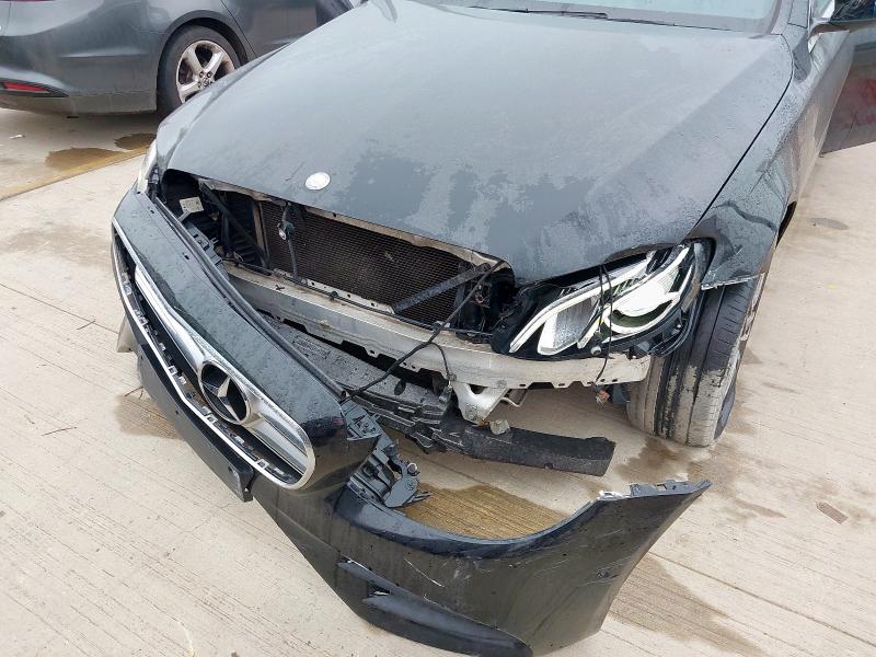 2016 MERCEDES-BENZ E CLASS E220D AMG LINE 4DR 9G-TRONIC