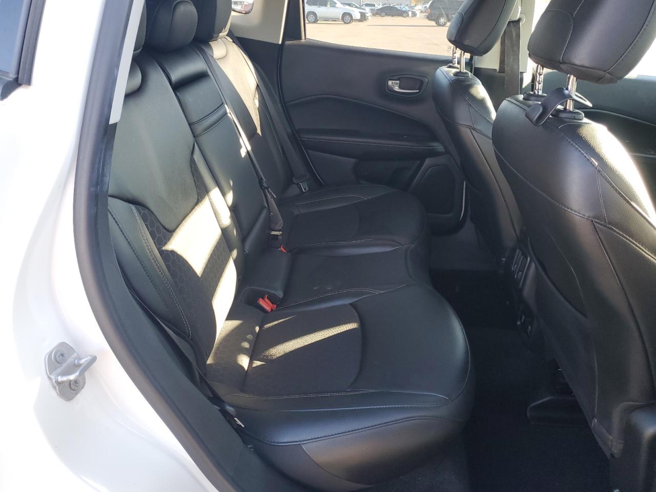 2019 Jeep Compass Latitude VIN: 3C4NJDBB9KT813951 Lot: 82427025