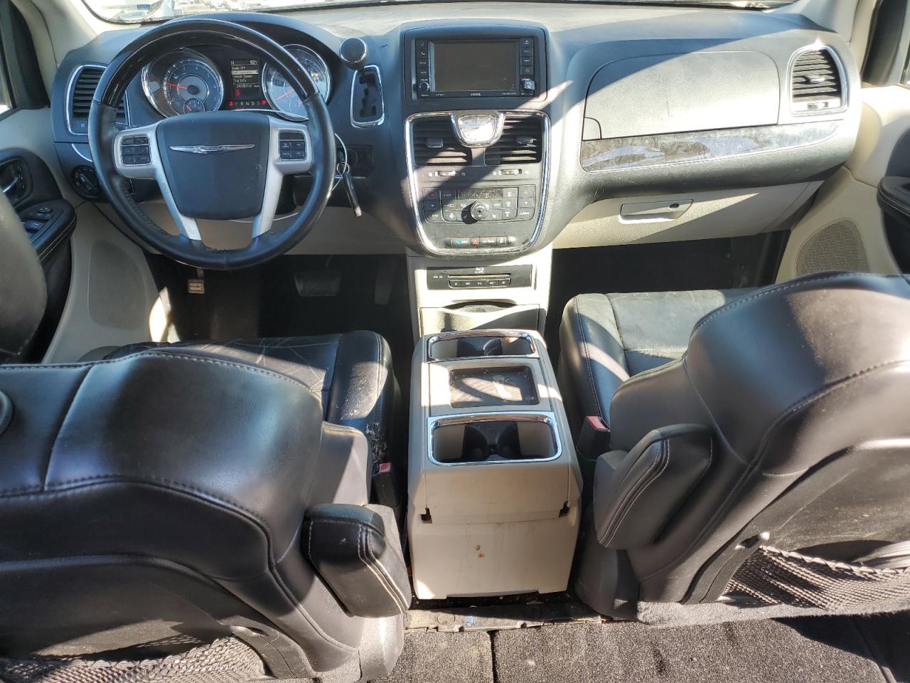 2015 Chrysler Town & Country Limited Platinum VIN: 2C4RC1GG0FR546397 Lot: 85869985