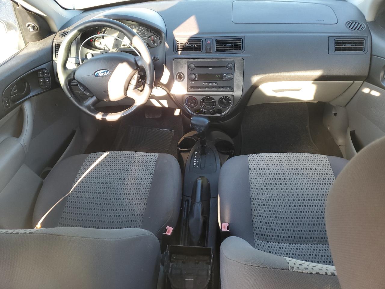 2007 Ford Focus Zx4 VIN: 1FAFP34N37W235860 Lot: 82410635