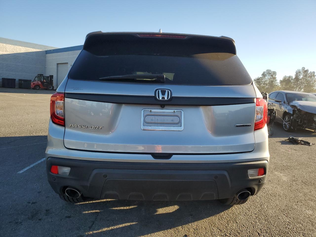 2020 Honda Passport Touring VIN: 5FNYF7H98LB004347 Lot: 90697445