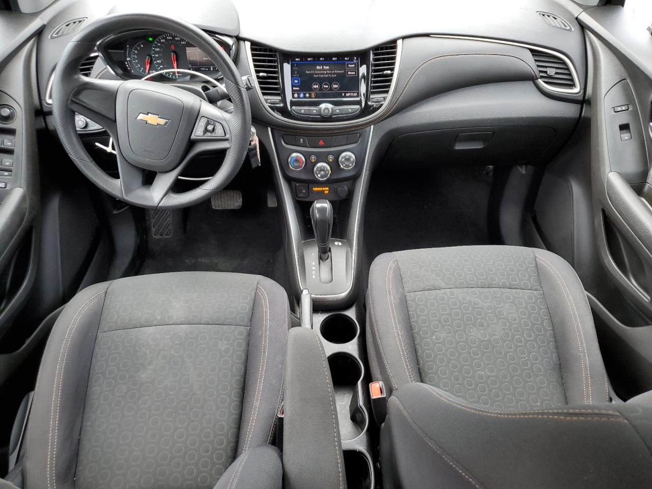 2020 Chevrolet Trax Ls VIN: 3GNCJKSB0LL321118 Lot: 84915925