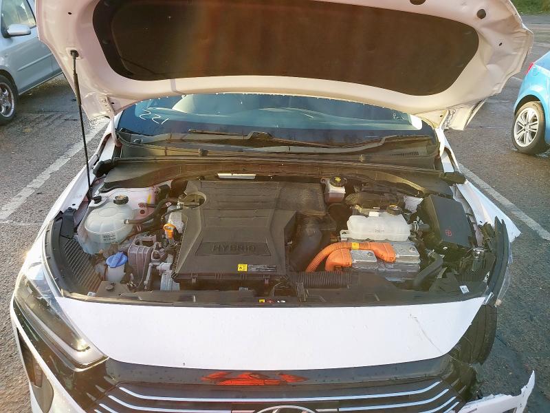 2019 HYUNDAI IONIQ 1.6 GDI HYBRID PREMIUM 5DR DCT