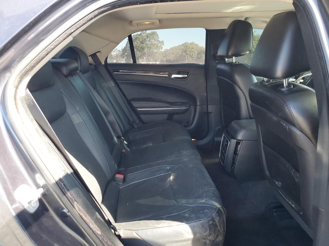 2017 Chrysler 300C VIN: 2C3CCAEG5HH516690 Lot: 82560485