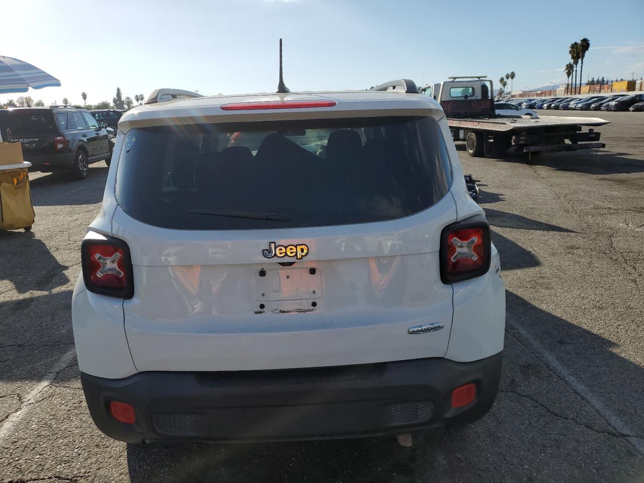 2015 Jeep Renegade Latitude VIN: ZACCJABT1FPB17676 Lot: 89679835