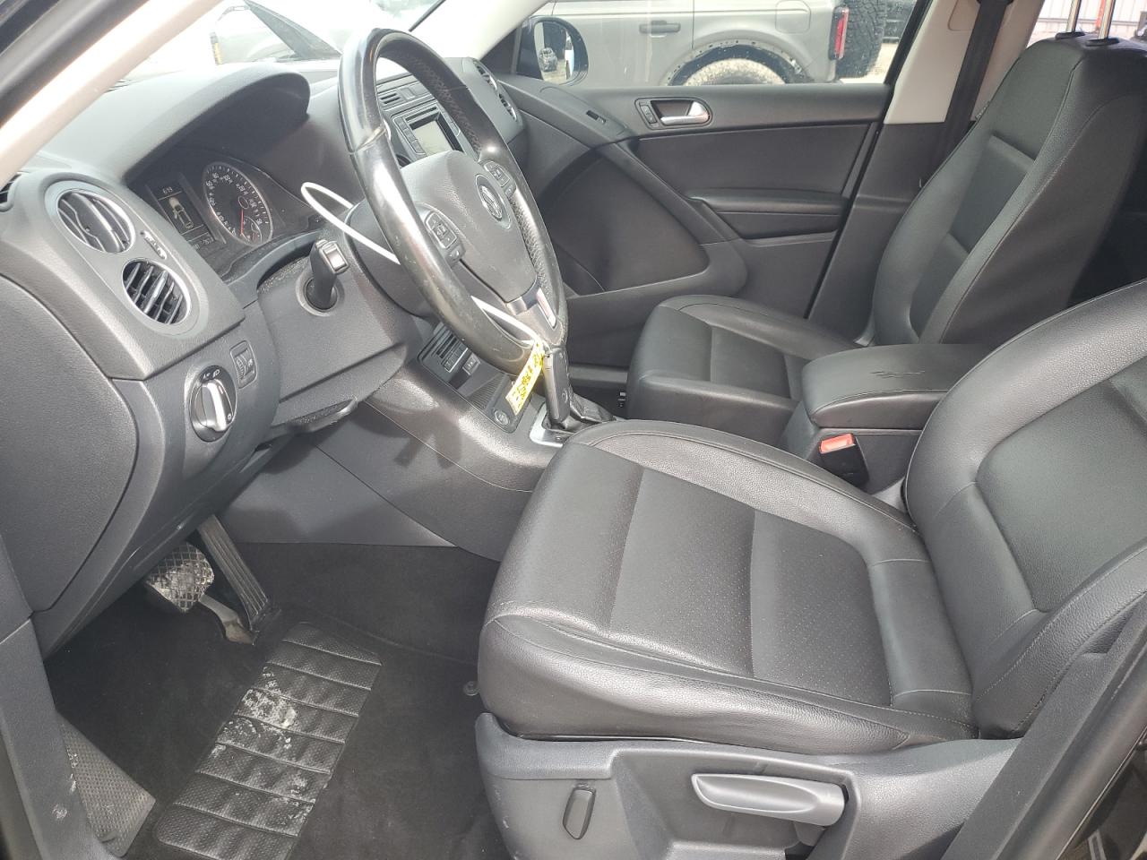 2016 Volkswagen Tiguan S VIN: WVGAV7AX2GW006203 Lot: 82293965