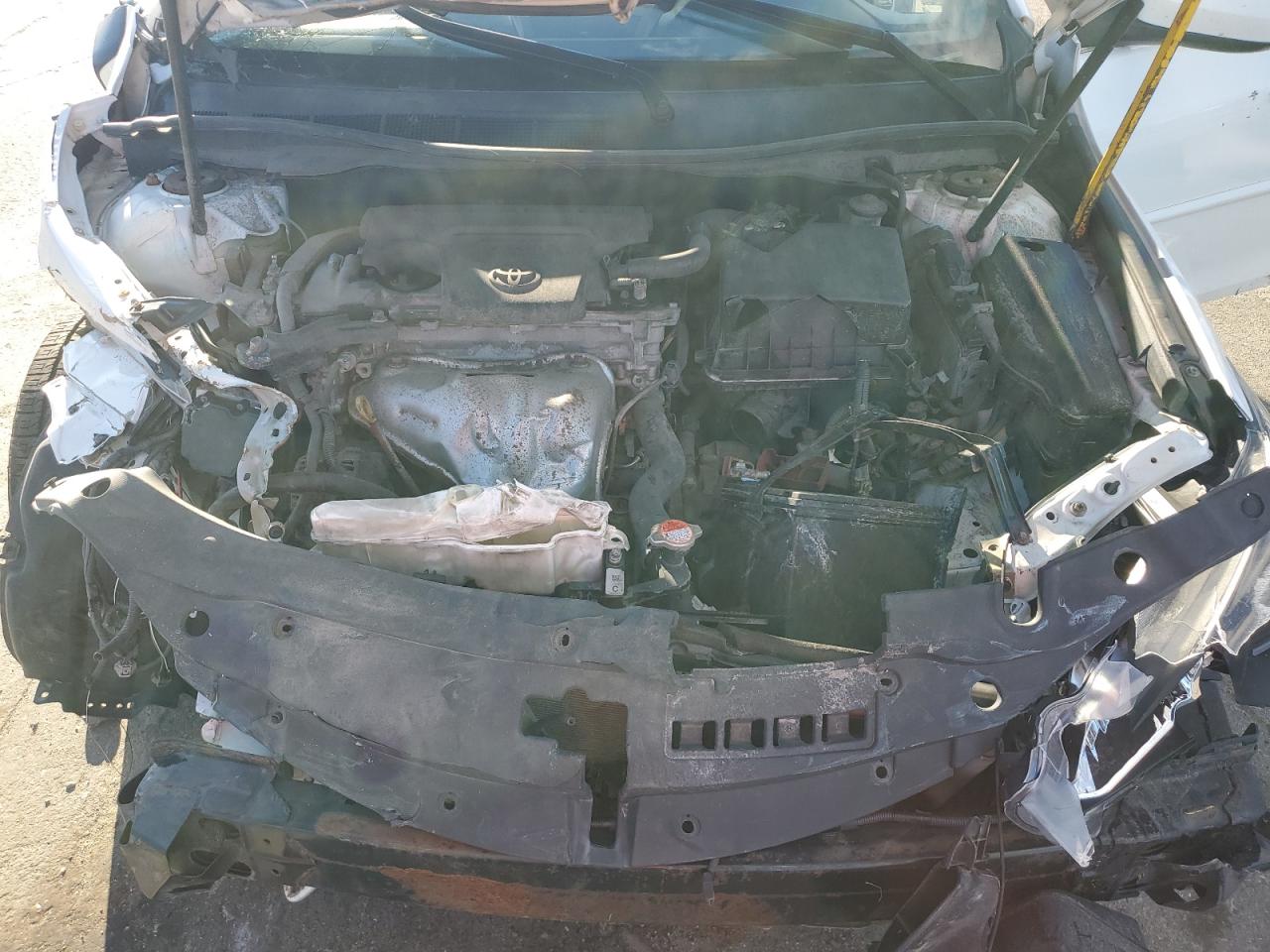 2016 Toyota Camry Le VIN: 4T4BF1FK8GR565333 Lot: 84586085